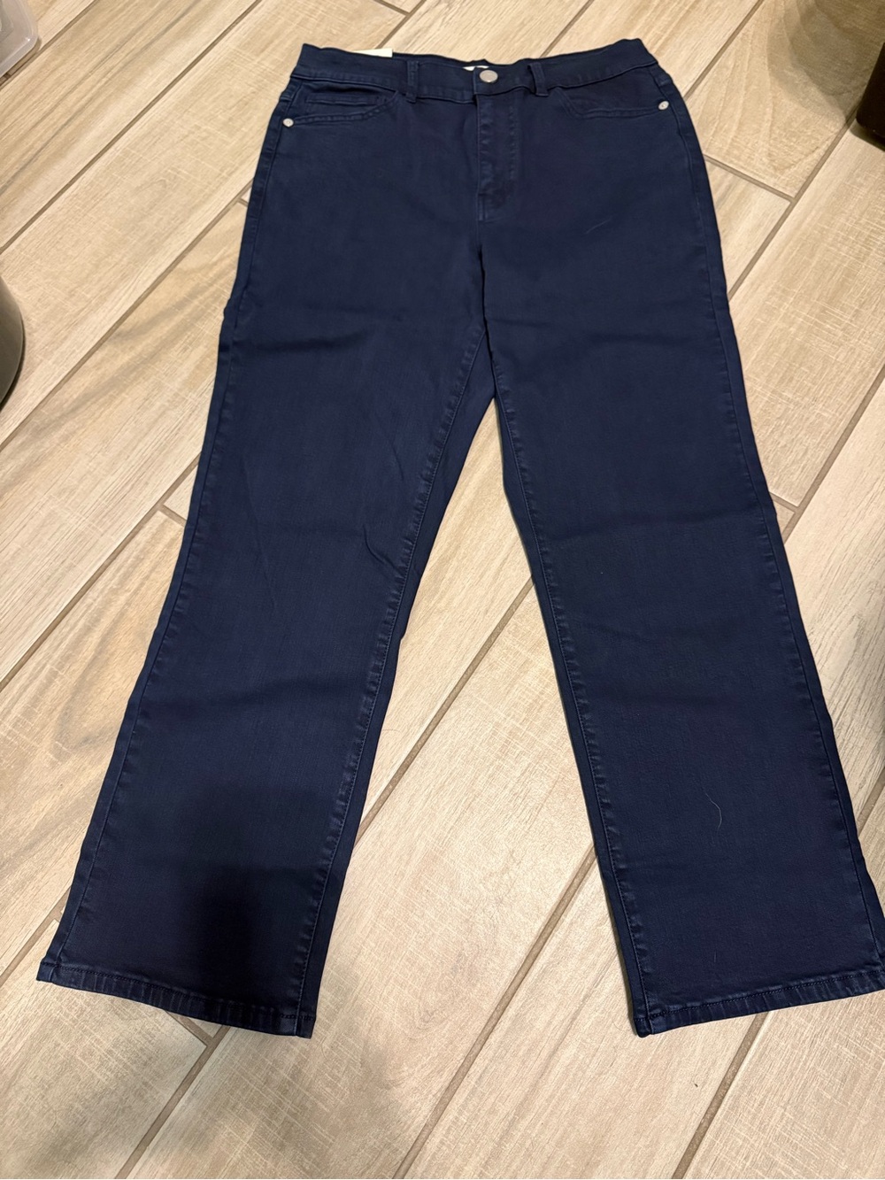 Women’s high rise, straight leg jeans, dark navy blue size 6/28 NWT